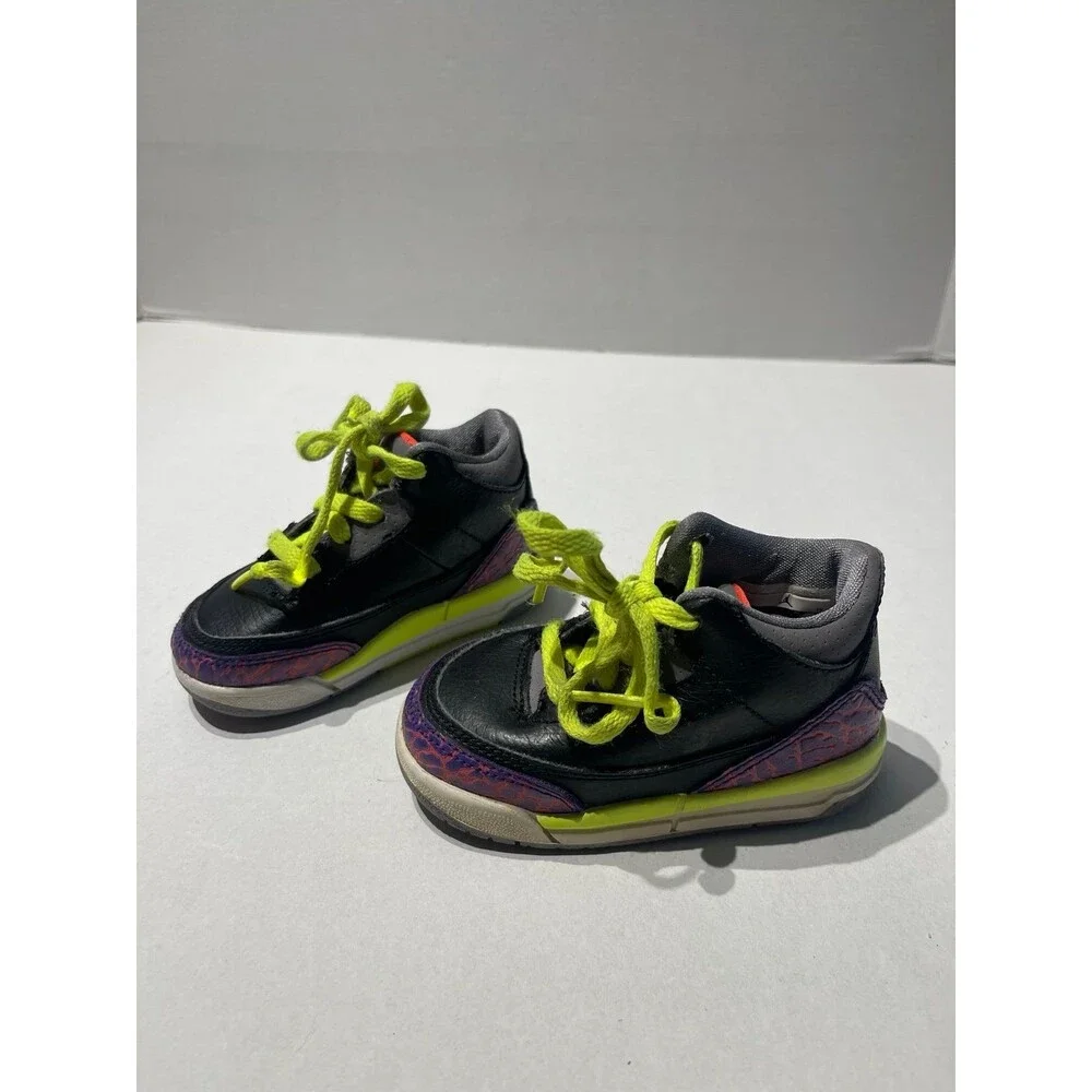 Jordan 3 Retro 832033-039 Black/Atomic Red/Cement Grey/Volt Size 5C